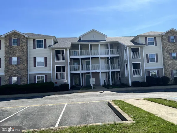 $299,900 | 1880 Congressional Village Drive, Middletown, DE 19709