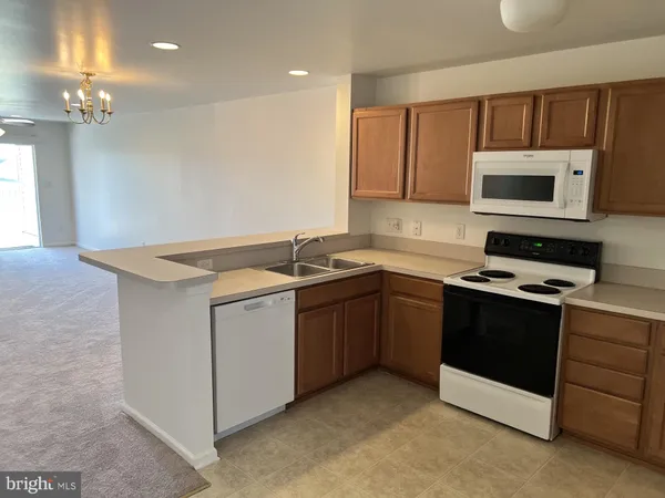 $299,900 | 1880 Congressional Village Drive, Middletown, DE 19709