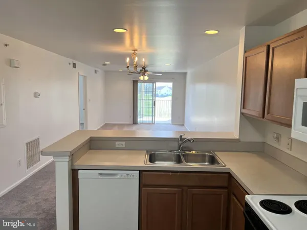 $299,900 | 1880 Congressional Village Drive, Middletown, DE 19709