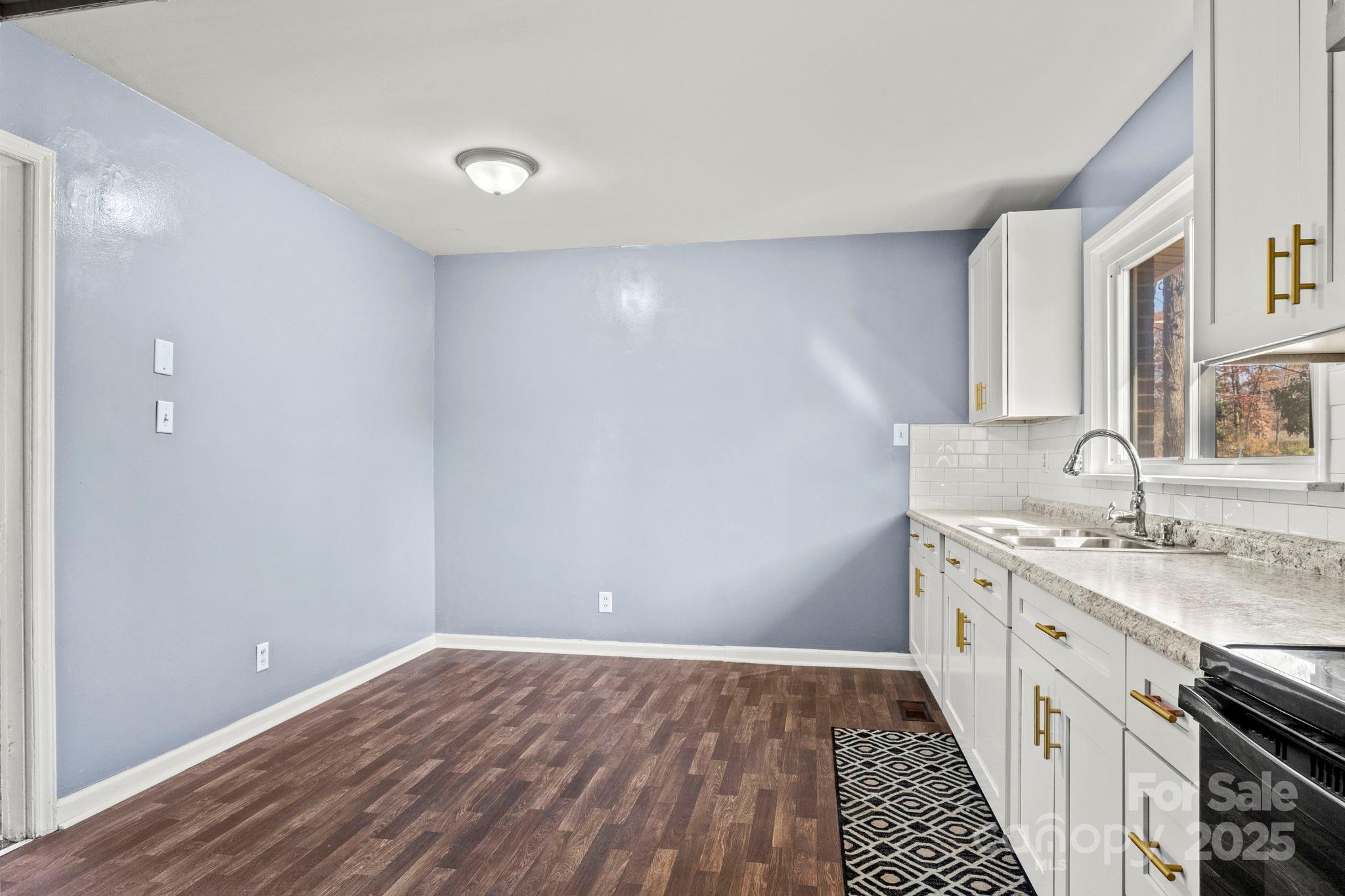 844 Squirrel Hill Road Charlotte, NC 28213 - Photo 7 of 24