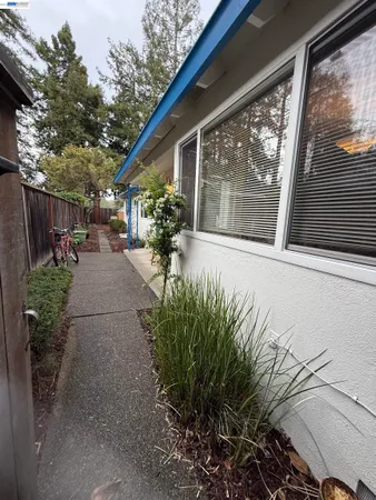 $2,808,088 | 637 Keats Court, Palo Alto, CA 94303
