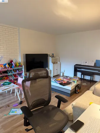 $2,808,088 | 637 Keats Court, Palo Alto, CA 94303