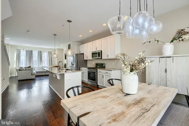 $479,000 | 305 Davage Lane, Towson, MD 21286