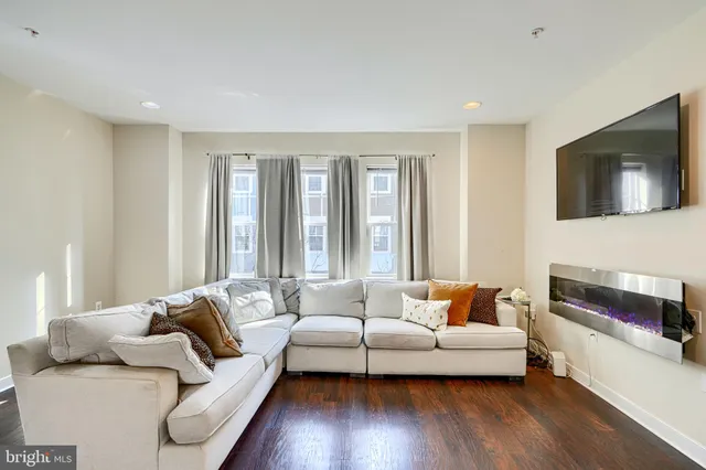 $479,000 | 305 Davage Lane, Towson, MD 21286