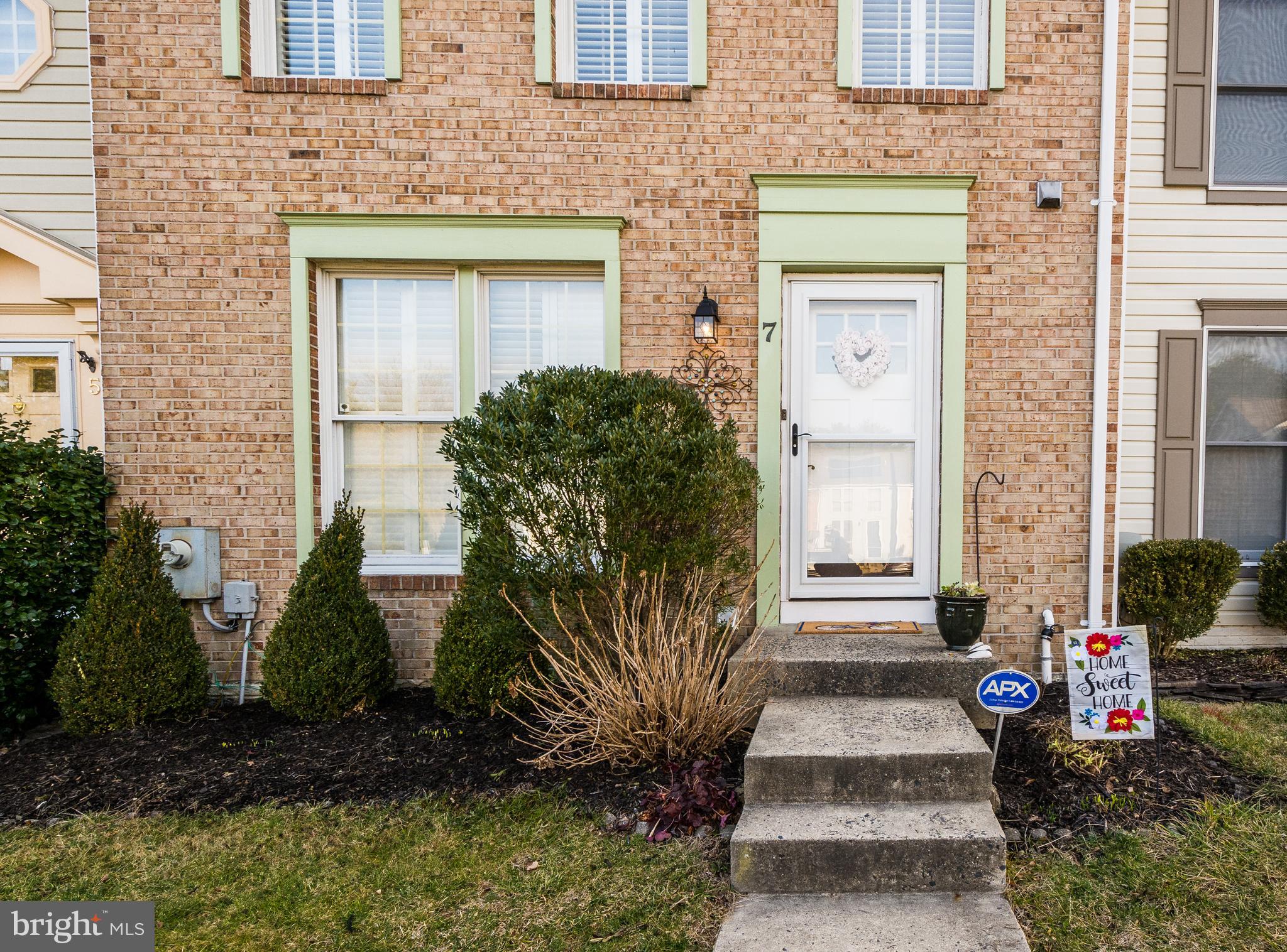 7 Redfield Court Baltimore, MD 21236 - Photo 2 of 44