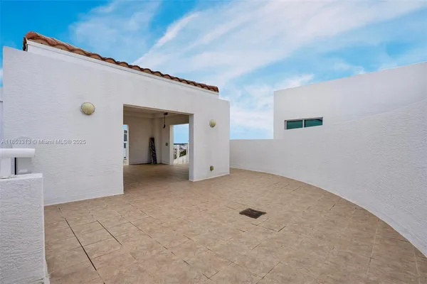 $6,345 | 3131 Northeast 188th Street, Unit 11212, Aventura, FL 33180