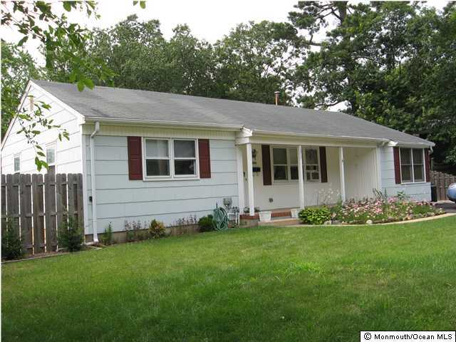 1317 Rue Cambone Point Pleasant, NJ 08742 - Photo 1 of 3 Primary Photo