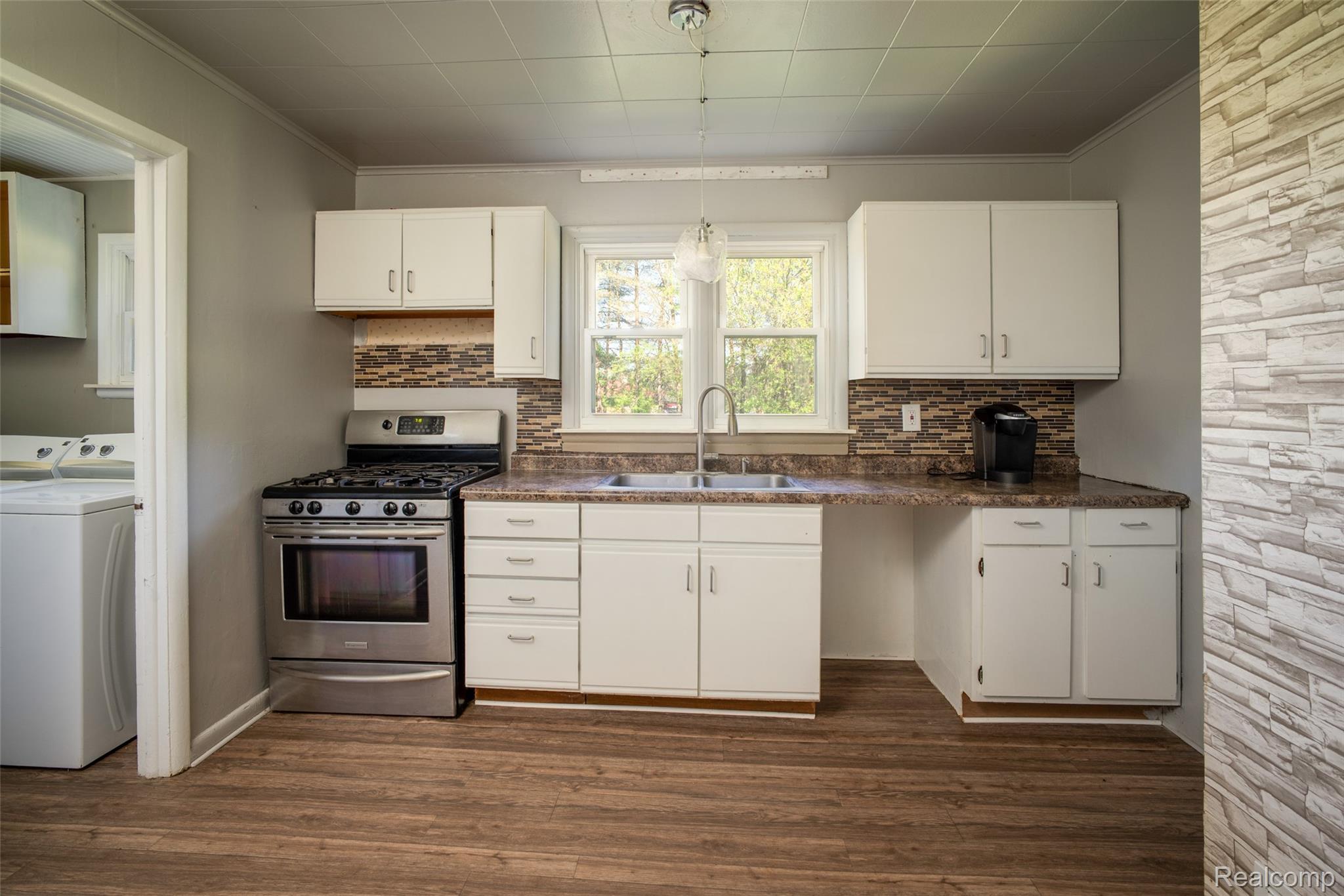 7016 Davison Road Davison, MI 48423 - Photo 24 of 42