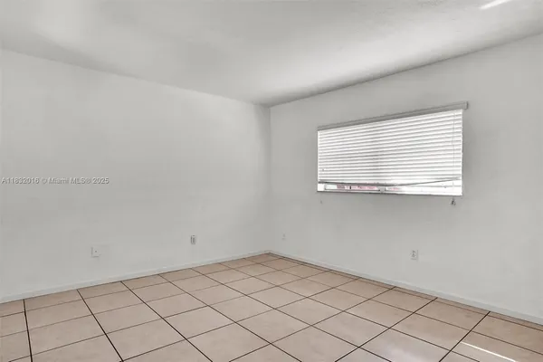 $395,000 | 8650 Southwest 67th Avenue, Unit 1025, Pinecrest, FL 33156
