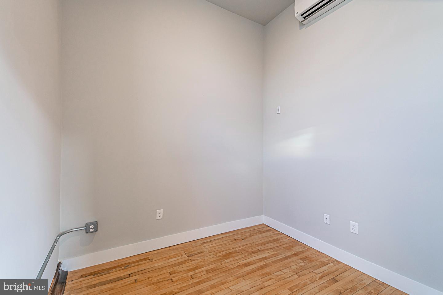 1300 South 19th Street, Unit 316 Philadelphia, PA 19146 - Photo 5 of 19 a view of an empty room