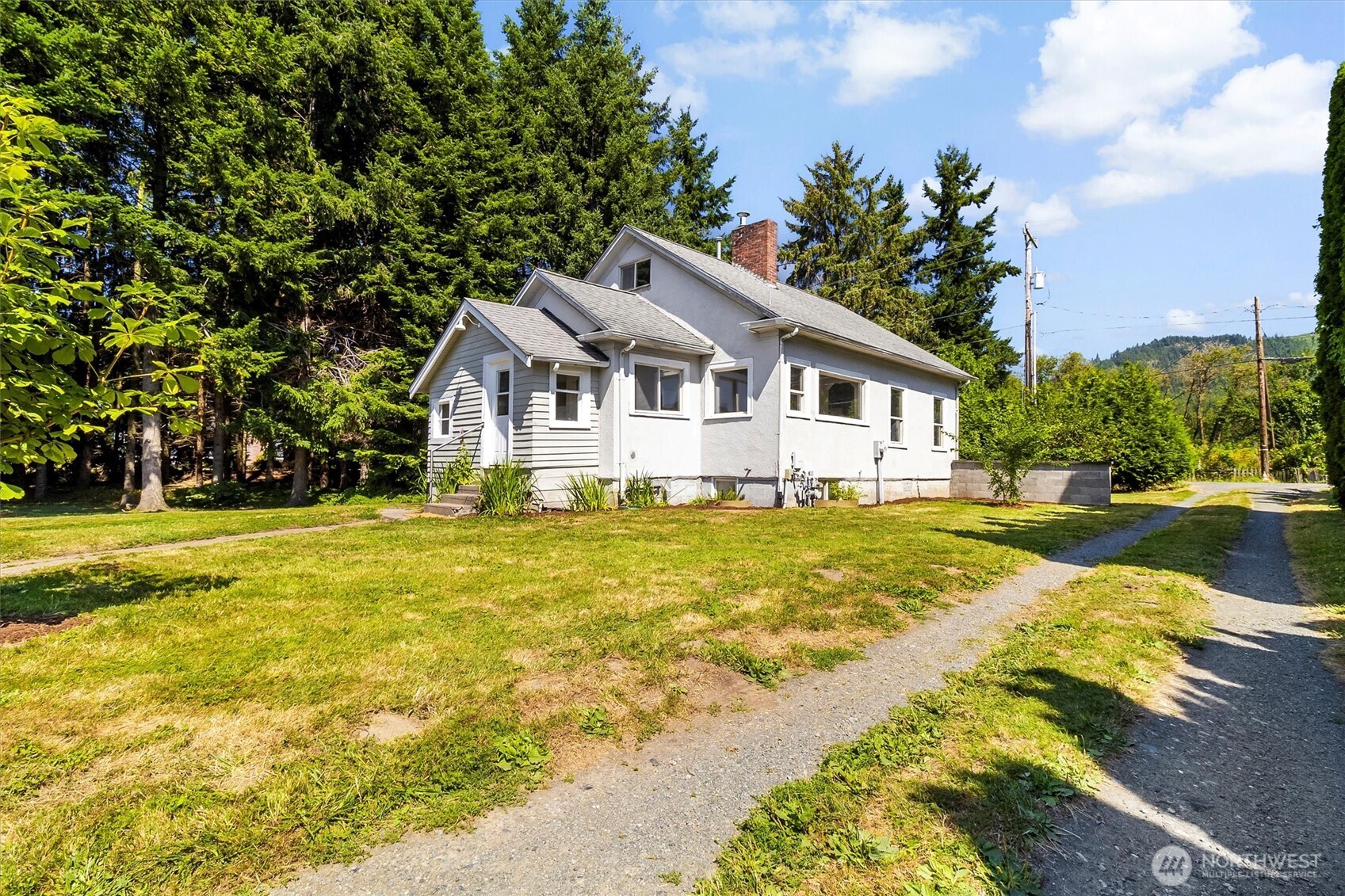 5947 Lawrence Road Everson, WA 98247 - Photo 2 of 32