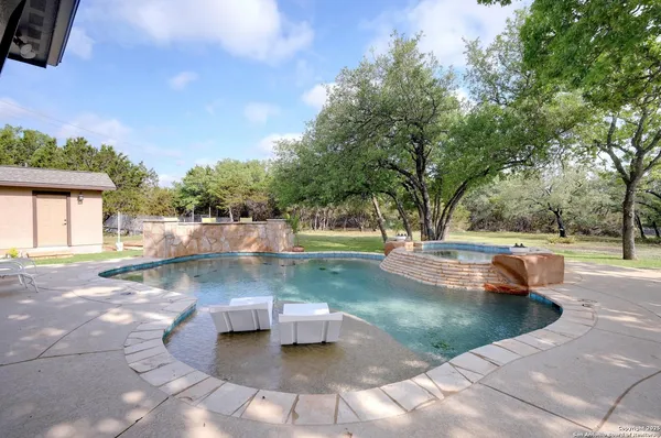 $1,244,000 | 101 La Rosa Drive, Blanco, TX 78606