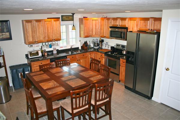 25 Rena Street Worcester, MA 01604 - Photo 5 of 21 Gallery Image 5