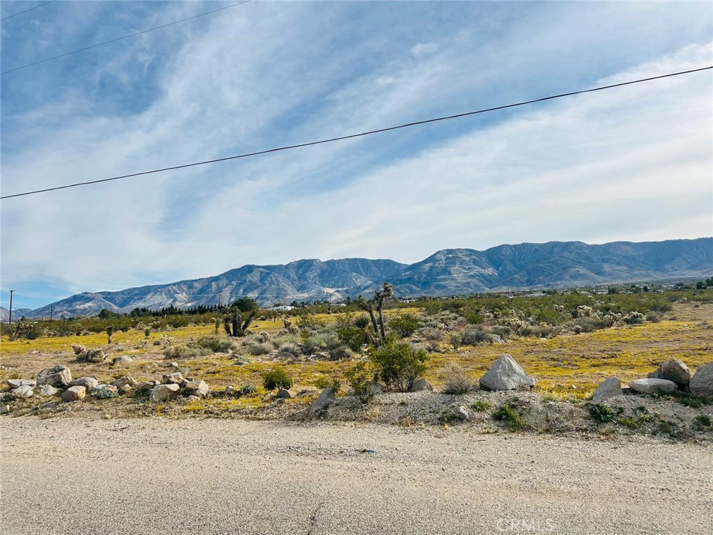 32 Amber Lucerne Valley, CA 92356 - Photo 6 of 14 a view of an ocean and a mountain