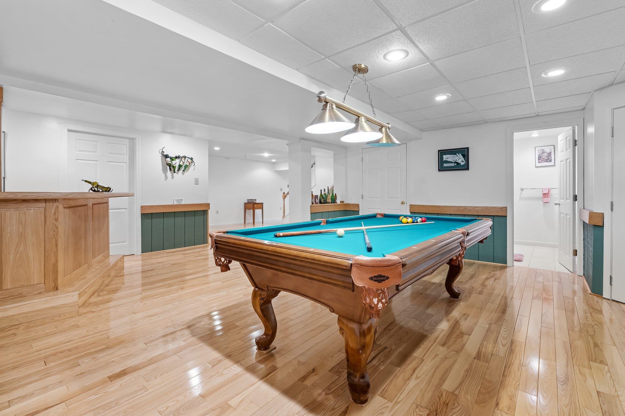 56 Olde English Road Bedford, NH 03110 - Photo 35 of 44