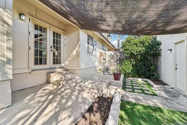 a house view with a outdoor space