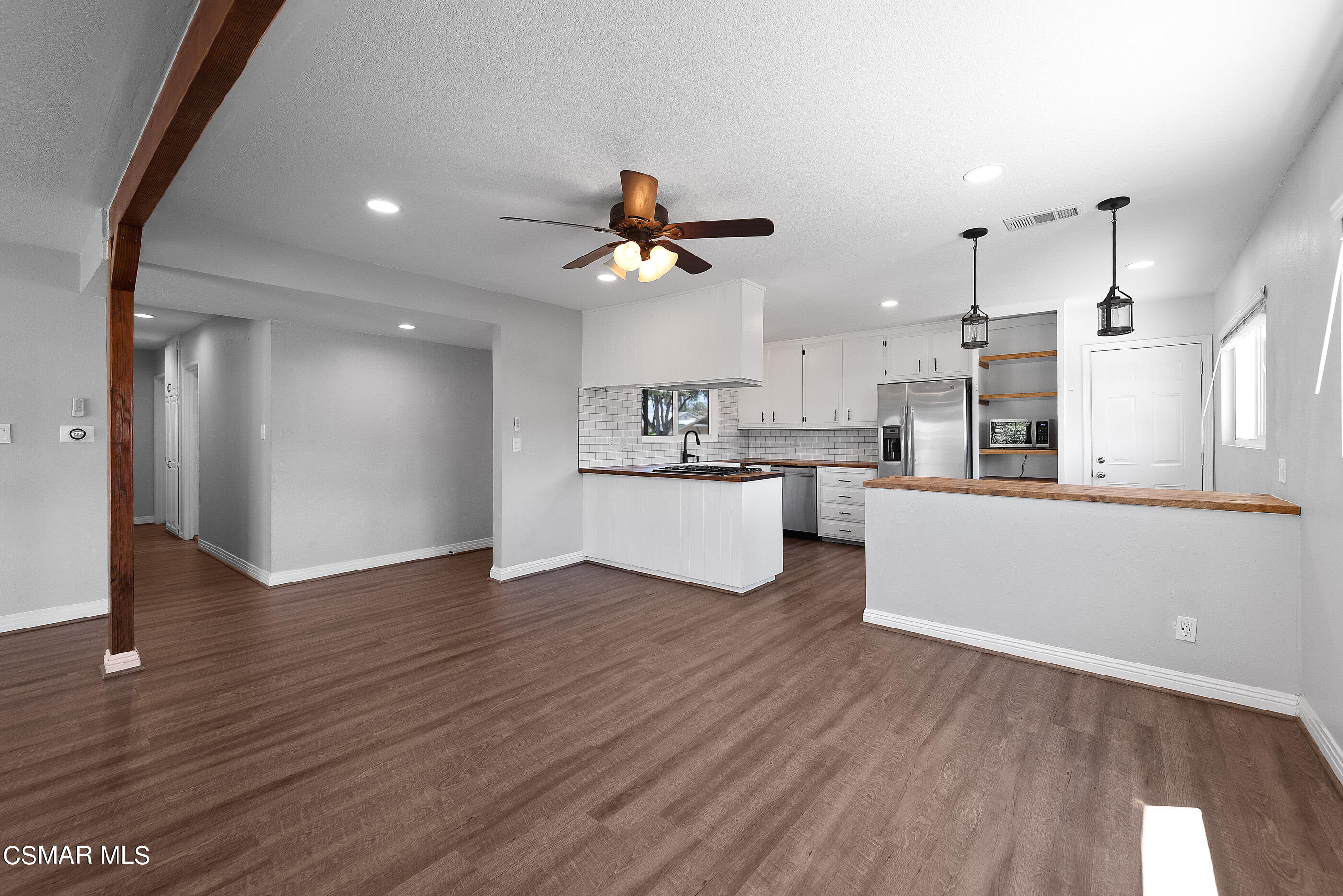 2031 Samson Avenue Simi Valley, CA 93063 - Photo 10 of 38 2031 Samson Ave Simi Valley-10
