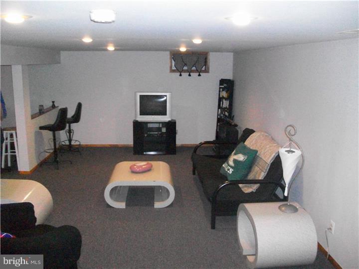 20 Creek Road Sewell, NJ 08080 - Photo 11 of 25 Great Room