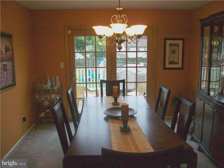 20 Creek Road Sewell, NJ 08080 - Photo 4 of 25 Dining Room