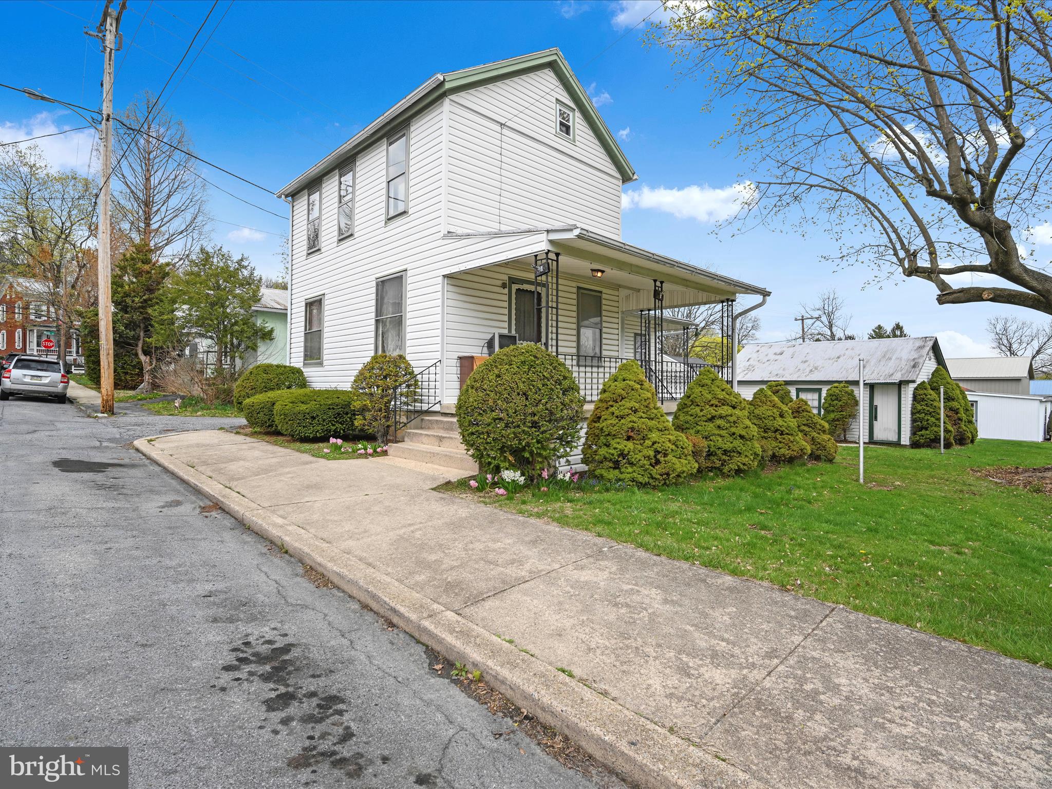 117 Reeser Street Leesport, PA 19533 - Photo 1 of 30 Side