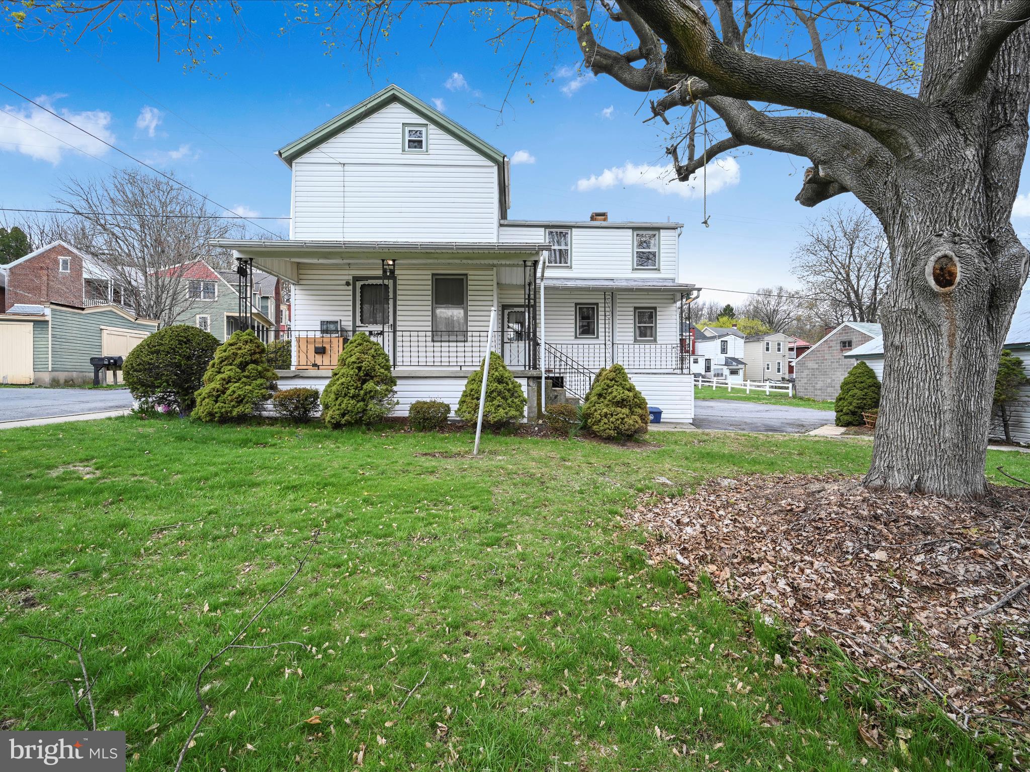 117 Reeser Street Leesport, PA 19533 - Photo 2 of 30 Side
