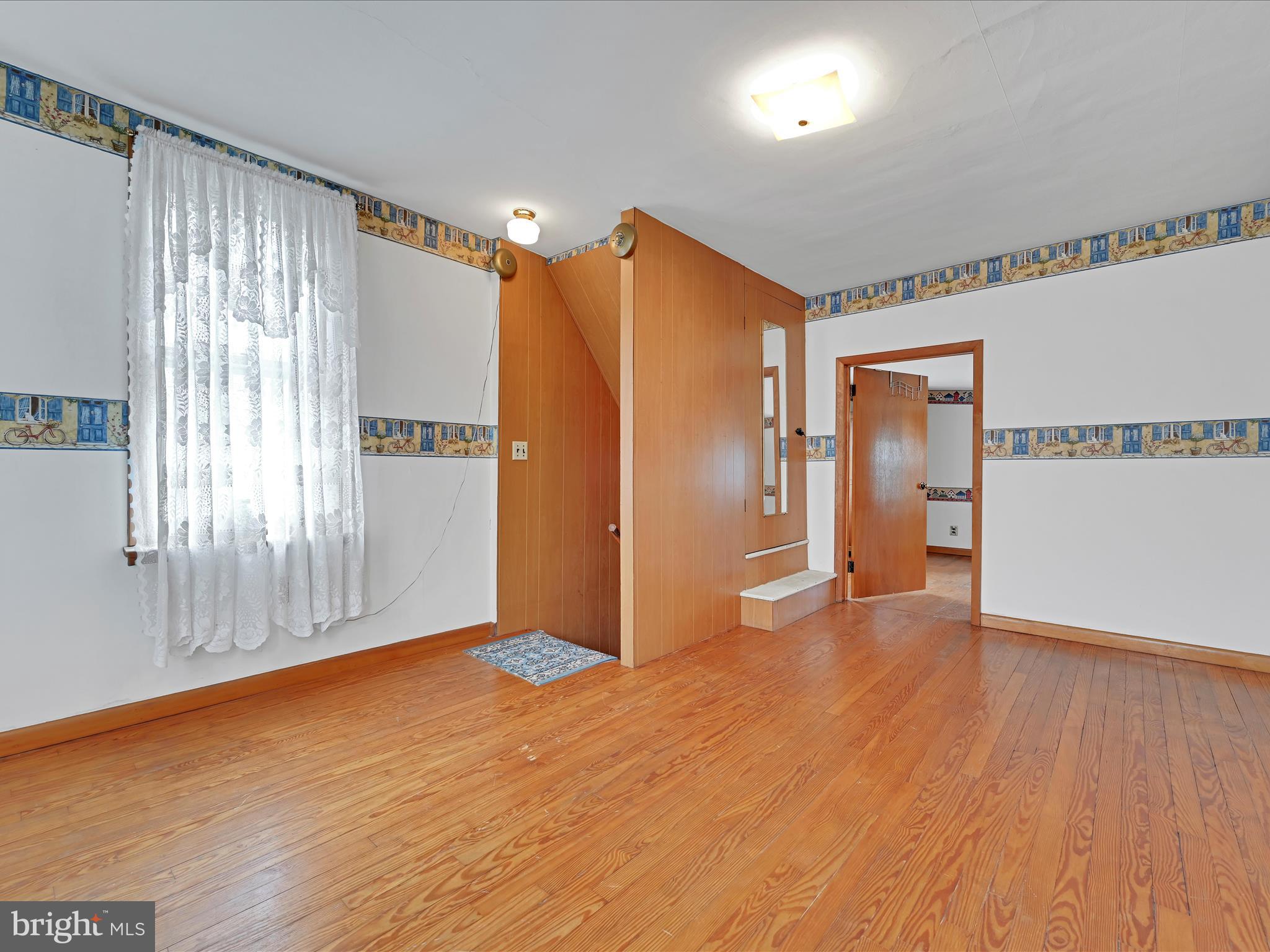 117 Reeser Street Leesport, PA 19533 - Photo 21 of 30 Walkthrough Bedroom