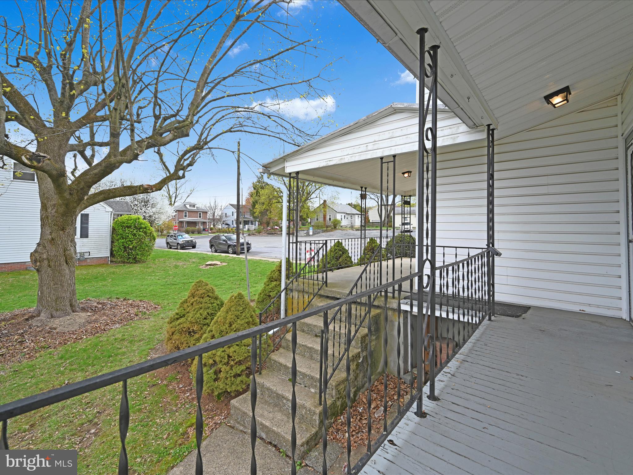 117 Reeser Street Leesport, PA 19533 - Photo 3 of 30 Porch