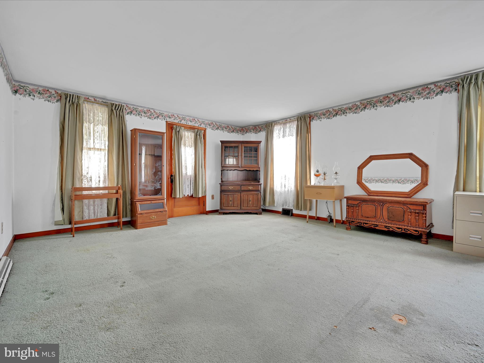 117 Reeser Street Leesport, PA 19533 - Photo 7 of 30 Living Room