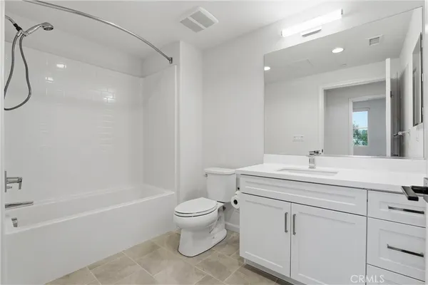 $949,500 | 220 Buena Vida Drive, Unit 308, Brea, CA 92823