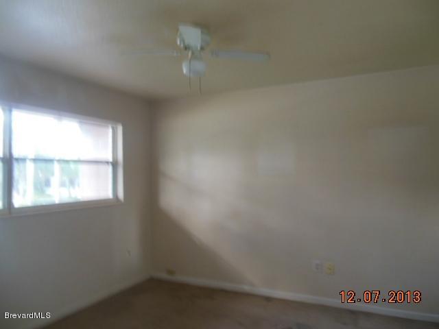 705 Renner Avenue Melbourne, FL 32935 - Photo 14 of 19 DSCN3467