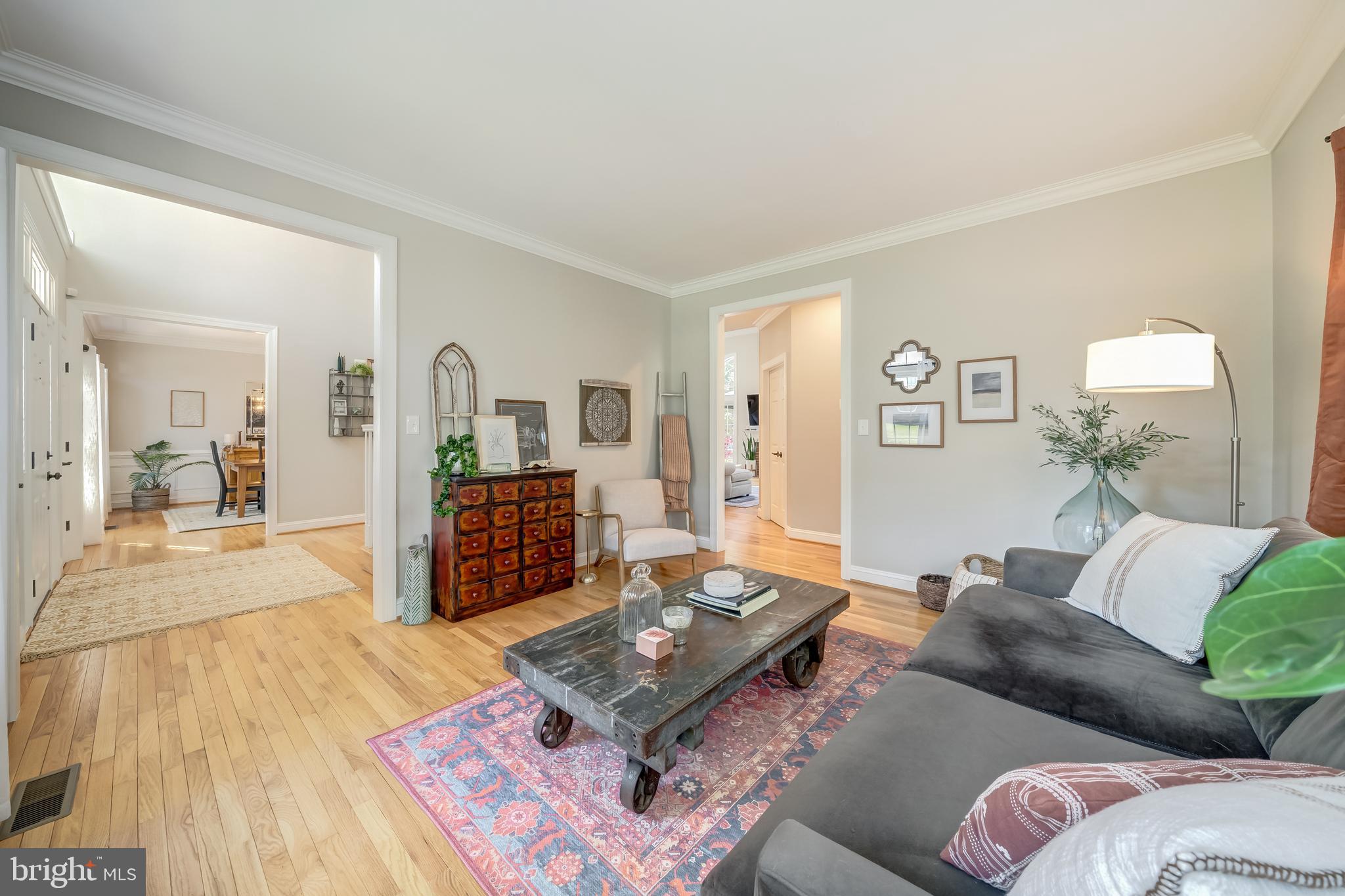 5464 Ashleigh Road Fairfax, VA 22030 - Photo 16 of 85 ANOTHER VIEW OF THE LIVING ROOM