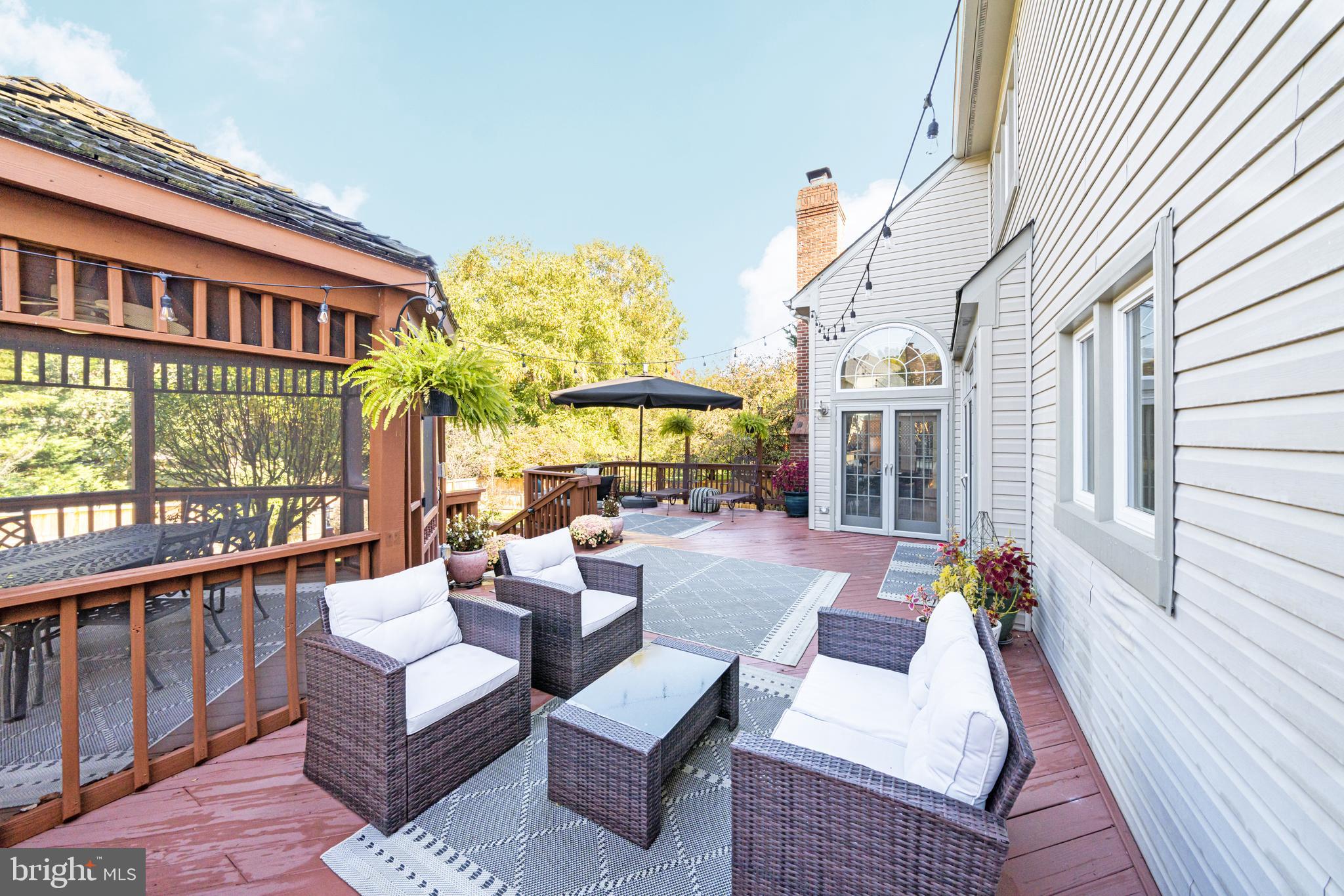 5464 Ashleigh Road Fairfax, VA 22030 - Photo 29 of 85 CONVERSATION AREA