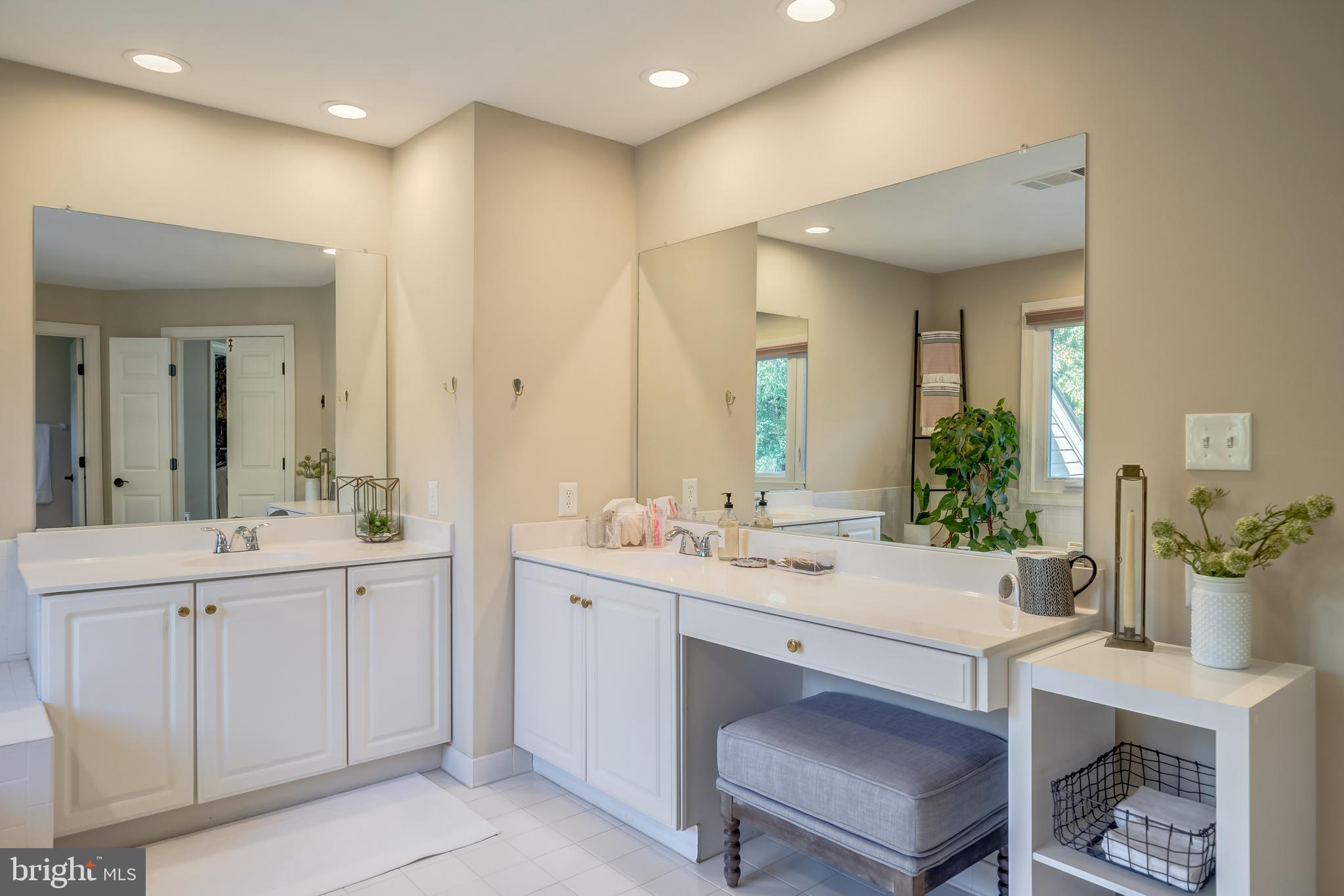 5464 Ashleigh Road Fairfax, VA 22030 - Photo 52 of 85 MAKEUP SPACE