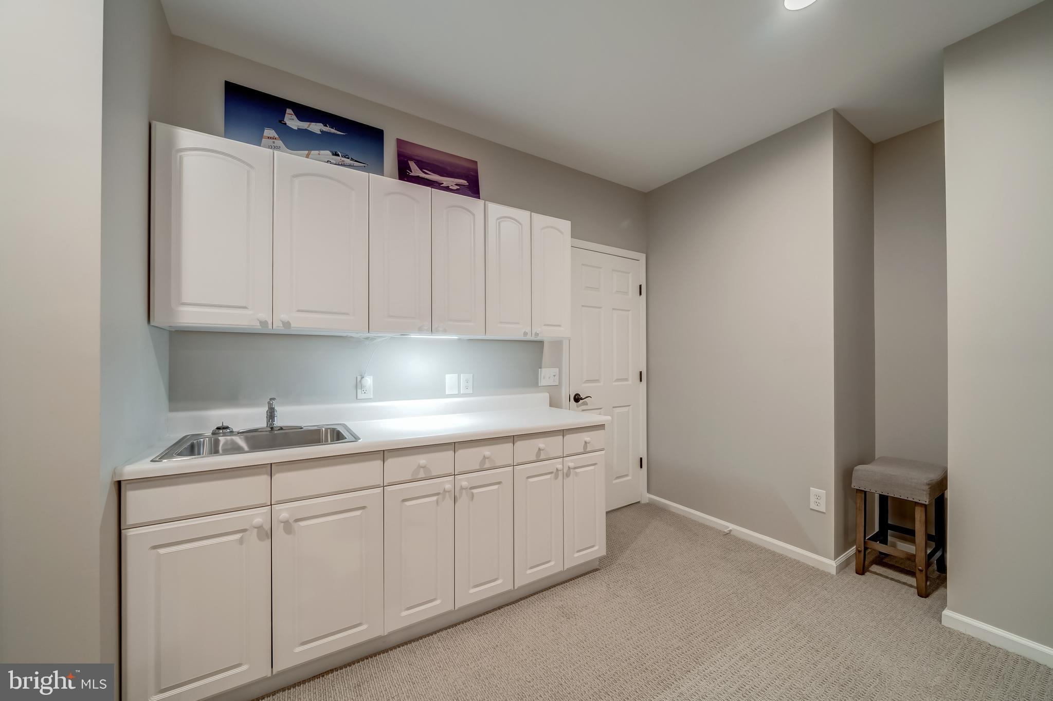 5464 Ashleigh Road Fairfax, VA 22030 - Photo 60 of 85 GAME ROOM AREA WET BAR