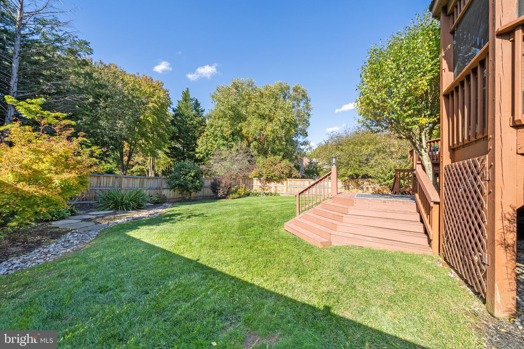 5464 Ashleigh Road Fairfax, VA 22030 - Photo 67 of 85 6 FT CEDAR PRIVACY FENCE 5/2021