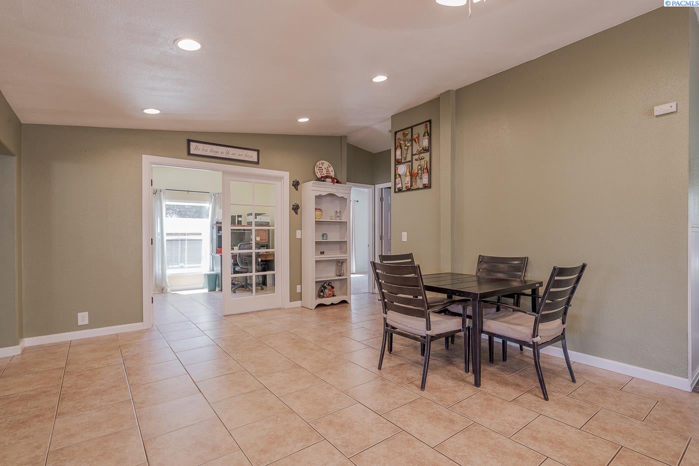 14605 South Haney Road Kennewick, WA 99337 - Photo 15 of 34 Gallery Image 15