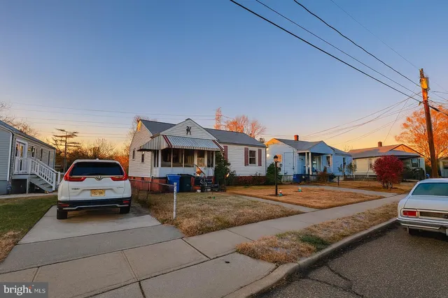 $295,000 | 83 Lynn Drive, Woodbury, NJ 08096