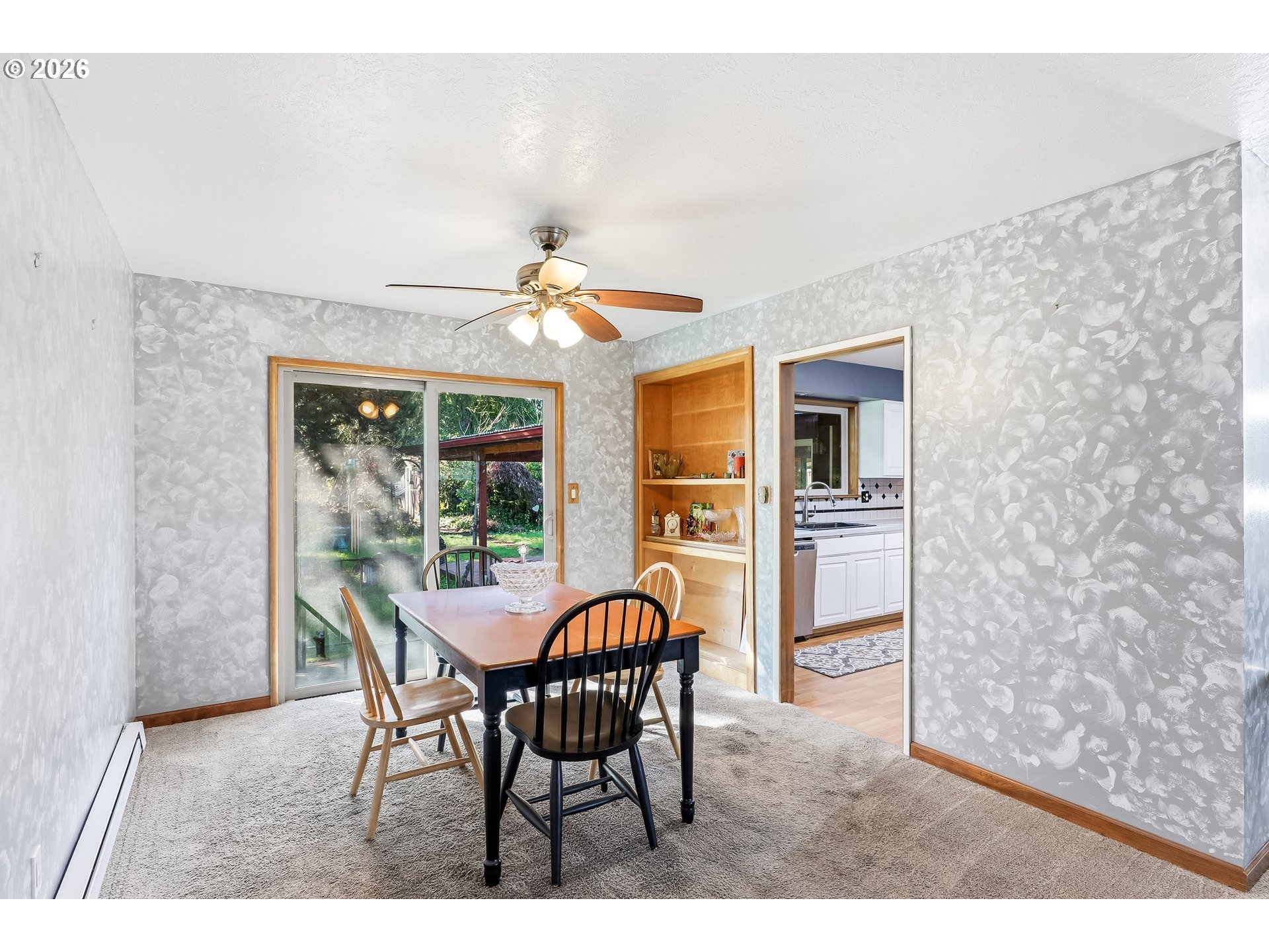 700 Northeast Donelson Road Hillsboro, OR 97124 - Photo 6 of 25 Dining Room