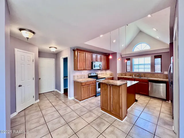 $215,000 | 102 Gold Medal Drive, Lafayette, LA 70506