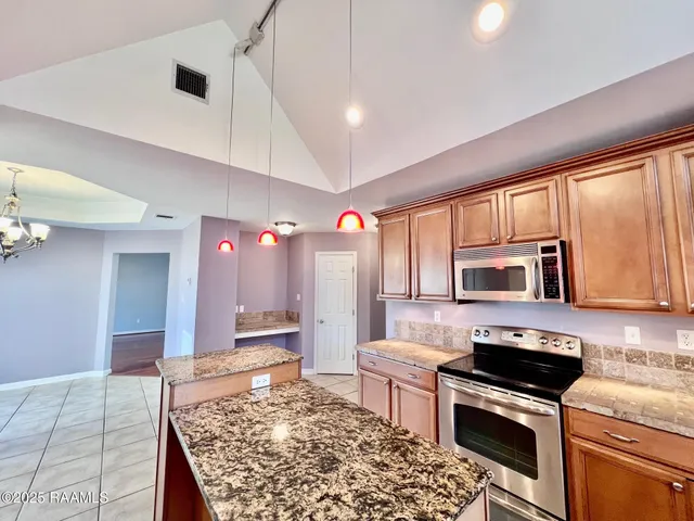 $215,000 | 102 Gold Medal Drive, Lafayette, LA 70506