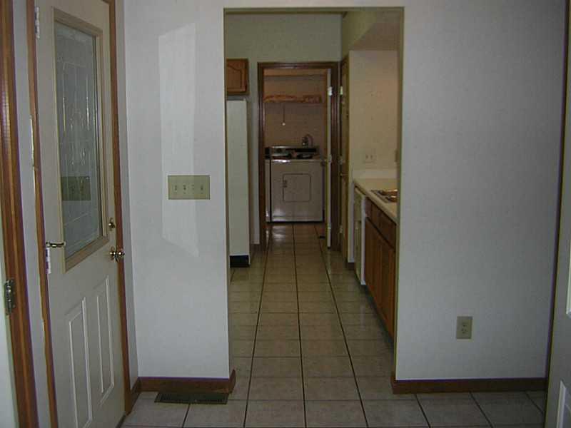 3127 Lakeview Court, Unit 3127 Springfield, OH 45503 - Photo 14 of 25