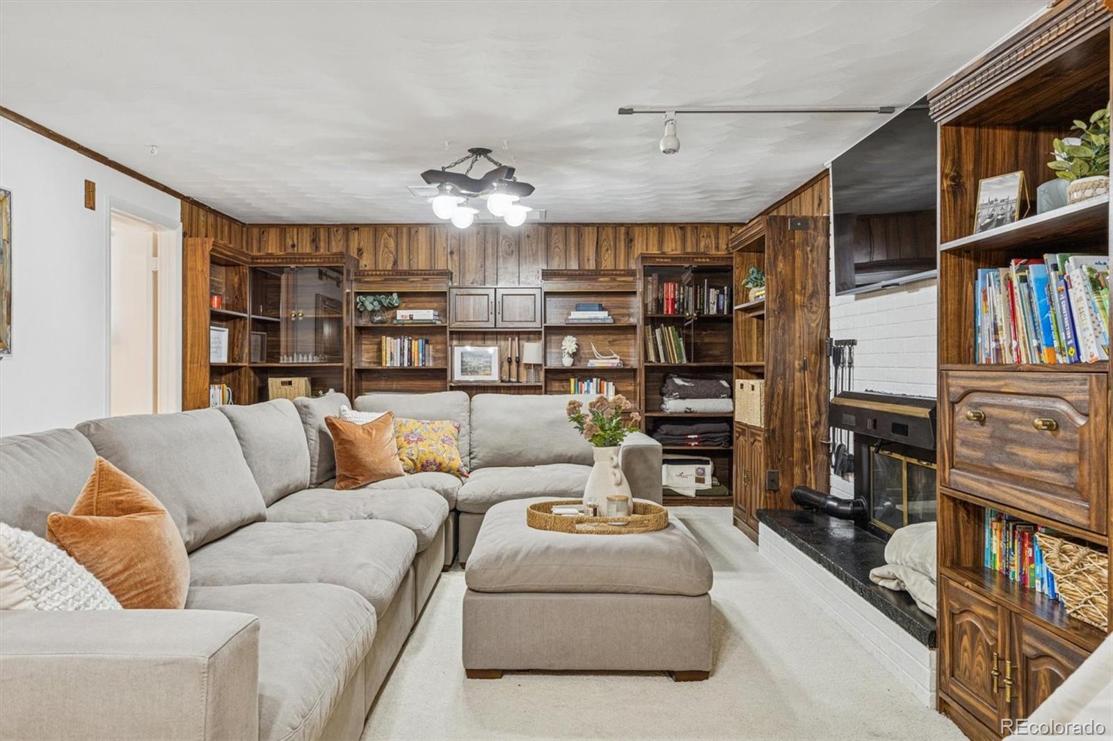 5929 South Steele Street Centennial, CO 80121 - Photo 29 of 49