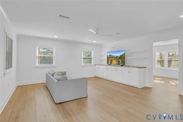 a view of washer and dryer