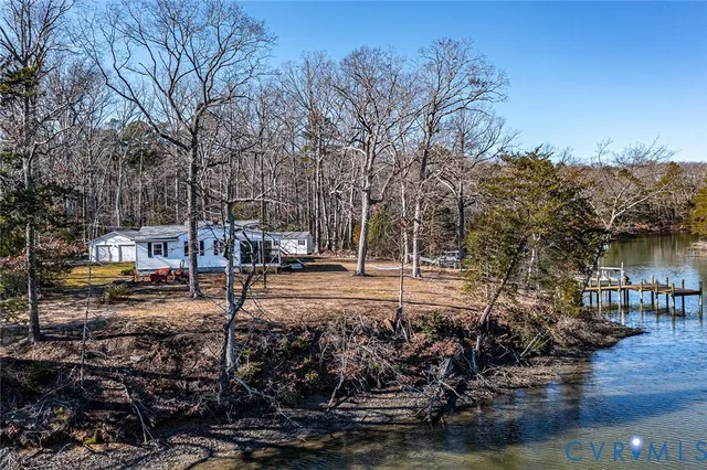 $797,900 | 76 Otter Drive, Lancaster, VA 22503