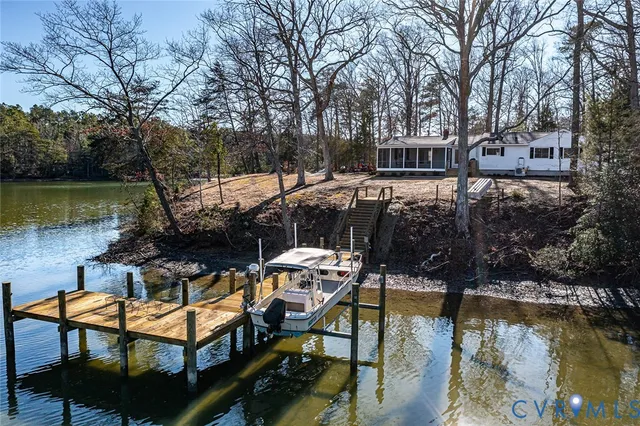 $797,900 | 76 Otter Drive, Lancaster, VA 22503