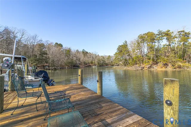 $797,900 | 76 Otter Drive, Lancaster, VA 22503