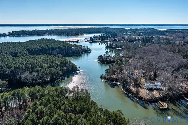 $797,900 | 76 Otter Drive, Lancaster, VA 22503
