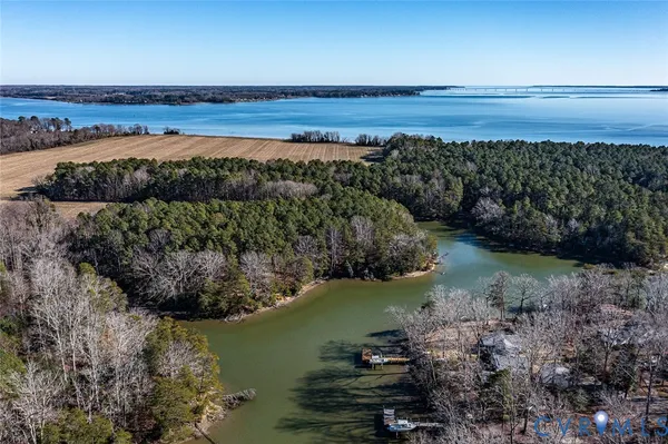 $797,900 | 76 Otter Drive, Lancaster, VA 22503