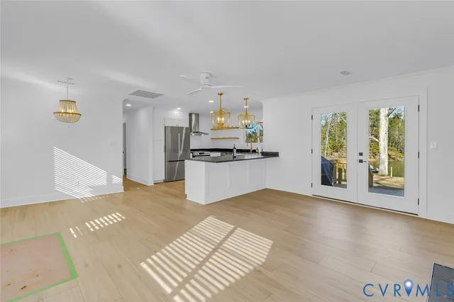 $797,900 | 76 Otter Drive, Lancaster, VA 22503