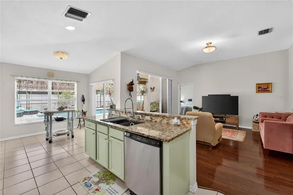 $525,000 | 15433 Osprey Glen Drive, Lithia, FL 33547